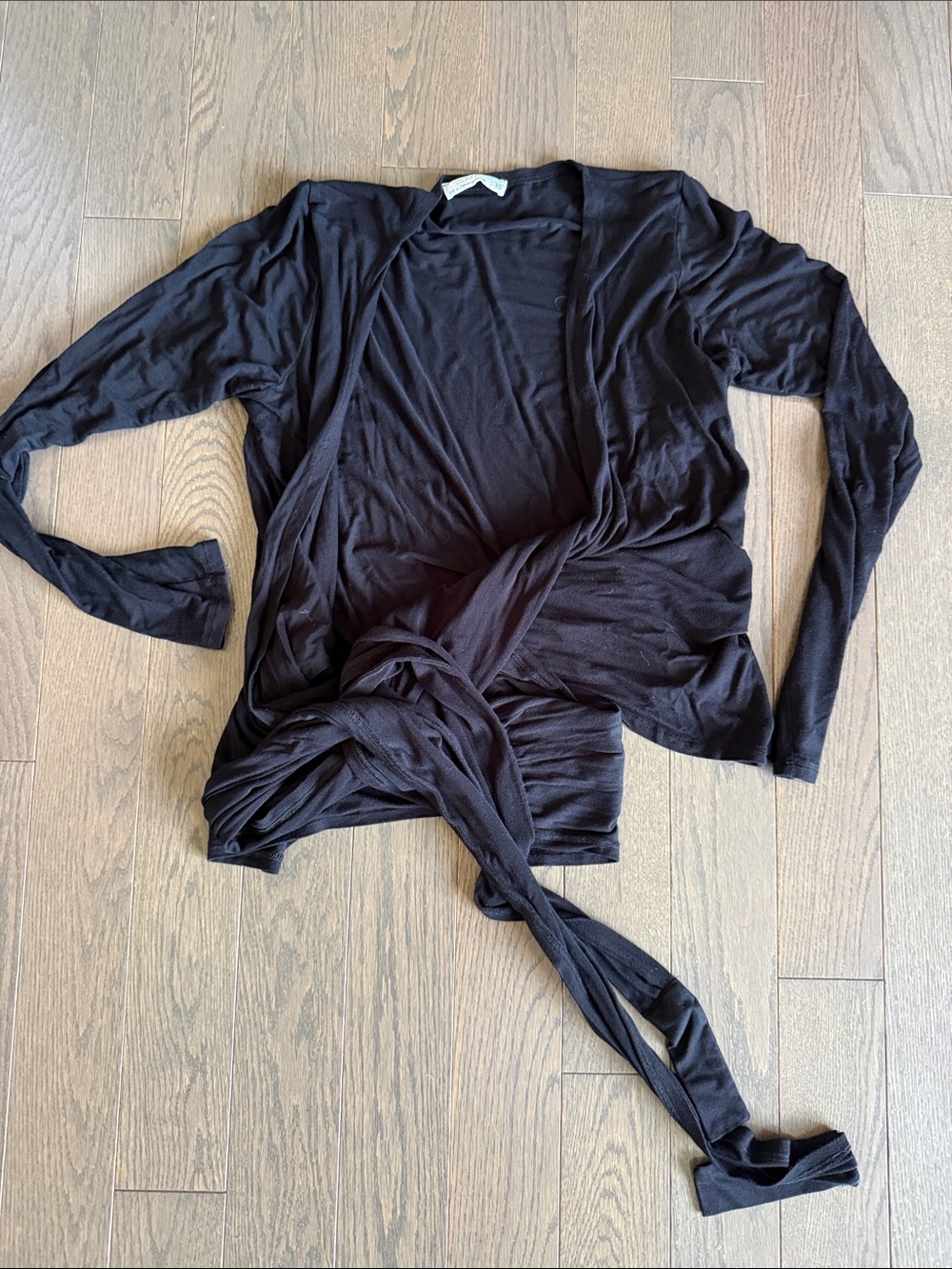Wrap around long sleeve